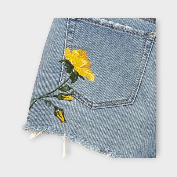 Womens Pacsun High Rise Short Flower Embroidered Shorts Size 29" Waist - Picture 9 of 9